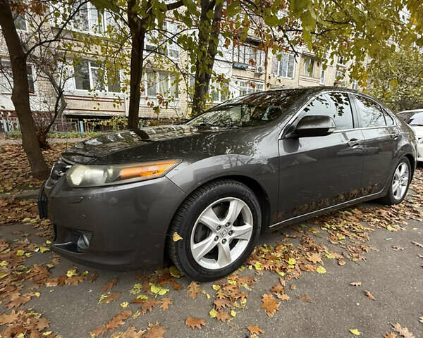 Серый Хонда Аккорд, объемом двигателя 2.4 л и пробегом 291 тыс. км за 9100 $, фото 3 на Automoto.ua