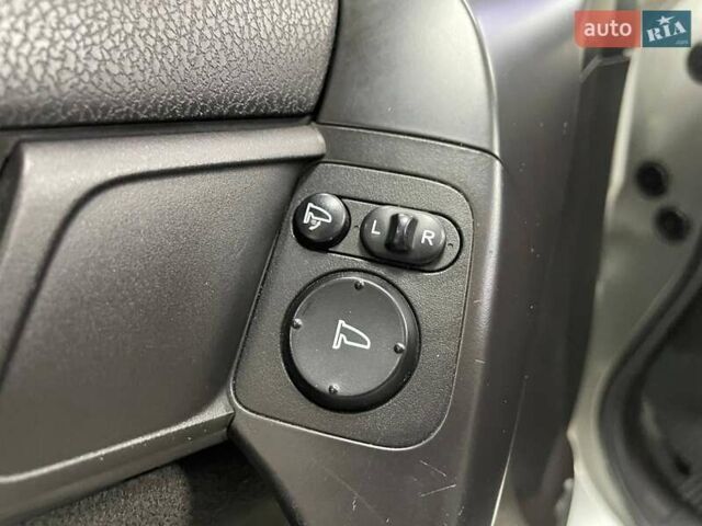 Серый Хонда Аккорд, объемом двигателя 2 л и пробегом 291 тыс. км за 6290 $, фото 15 на Automoto.ua