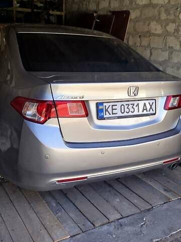 Сірий Хонда Аккорд, об'ємом двигуна 2 л та пробігом 185 тис. км за 9900 $, фото 2 на Automoto.ua