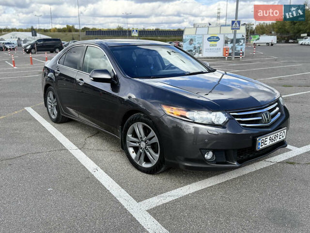 Серый Хонда Аккорд, объемом двигателя 2.35 л и пробегом 212 тыс. км за 9700 $, фото 2 на Automoto.ua