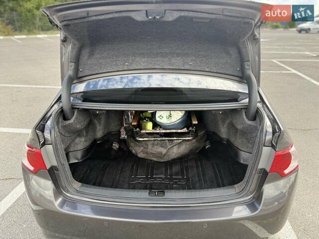 Серый Хонда Аккорд, объемом двигателя 2.35 л и пробегом 212 тыс. км за 9700 $, фото 17 на Automoto.ua