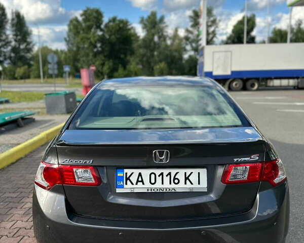 Серый Хонда Аккорд, объемом двигателя 2.35 л и пробегом 245 тыс. км за 9999 $, фото 9 на Automoto.ua