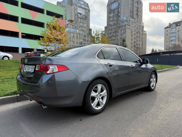 Серый Хонда Аккорд, объемом двигателя 2.35 л и пробегом 157 тыс. км за 10900 $, фото 3 на Automoto.ua