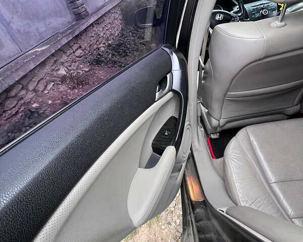 Серый Хонда Аккорд, объемом двигателя 2.2 л и пробегом 341 тыс. км за 8500 $, фото 19 на Automoto.ua