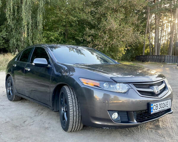 Сірий Хонда Аккорд, об'ємом двигуна 2 л та пробігом 285 тис. км за 7999 $, фото 4 на Automoto.ua