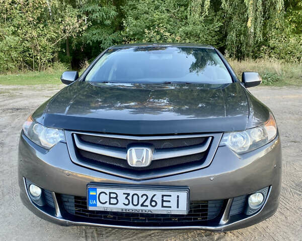 Сірий Хонда Аккорд, об'ємом двигуна 2 л та пробігом 285 тис. км за 7999 $, фото 3 на Automoto.ua