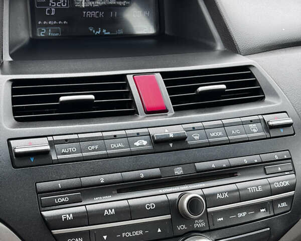 Сірий Хонда Аккорд, об'ємом двигуна 2.4 л та пробігом 231 тис. км за 6250 $, фото 23 на Automoto.ua