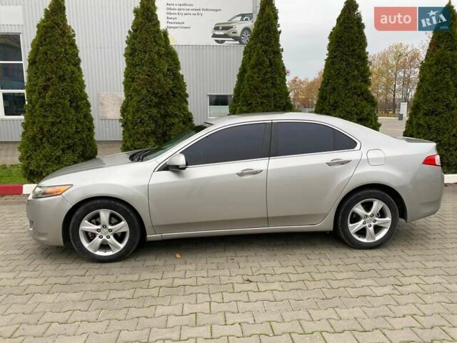 Серый Хонда Аккорд, объемом двигателя 2 л и пробегом 242 тыс. км за 9297 $, фото 1 на Automoto.ua