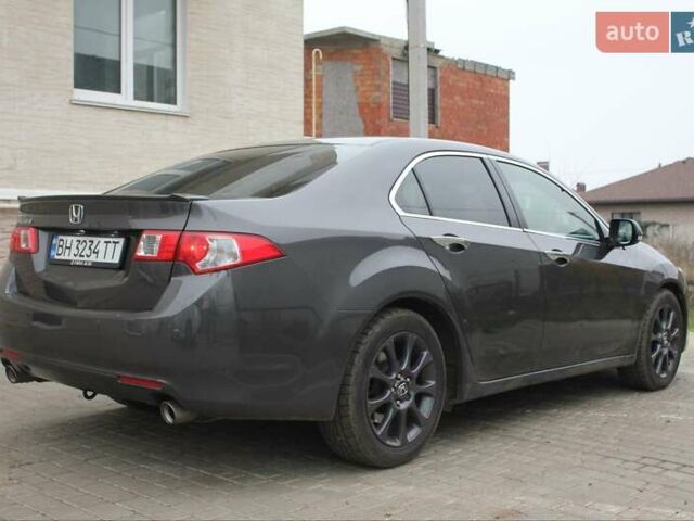 Серый Хонда Аккорд, объемом двигателя 2.35 л и пробегом 213 тыс. км за 8900 $, фото 3 на Automoto.ua