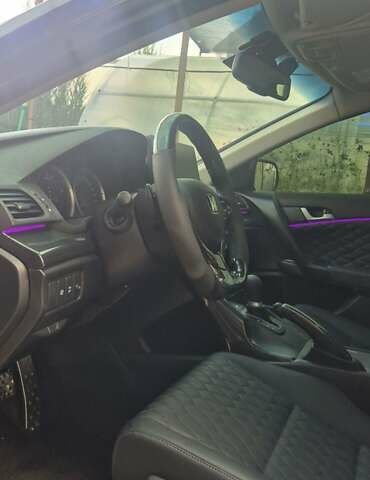 Сірий Хонда Аккорд, об'ємом двигуна 2.4 л та пробігом 150 тис. км за 16000 $, фото 6 на Automoto.ua