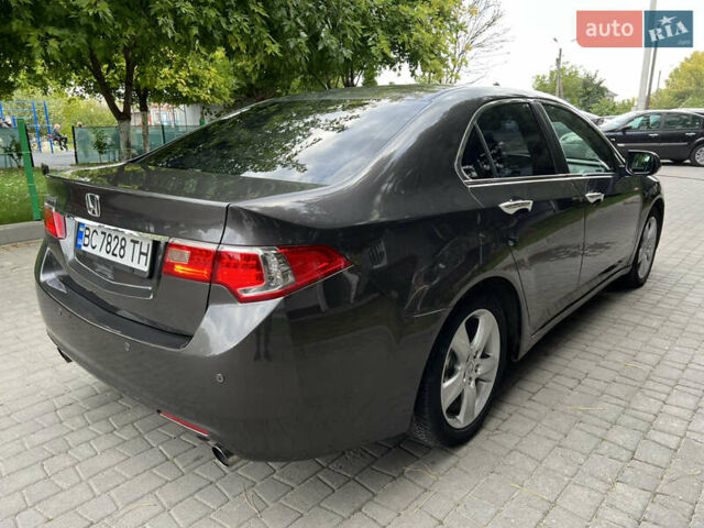 Серый Хонда Аккорд, объемом двигателя 2.4 л и пробегом 248 тыс. км за 8900 $, фото 9 на Automoto.ua