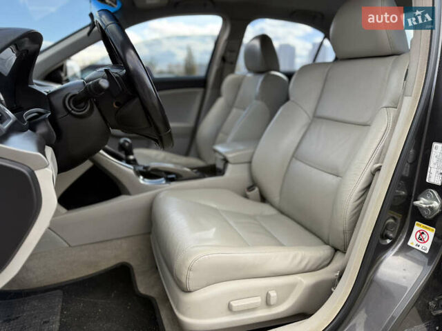 Серый Хонда Аккорд, объемом двигателя 2 л и пробегом 200 тыс. км за 8699 $, фото 8 на Automoto.ua