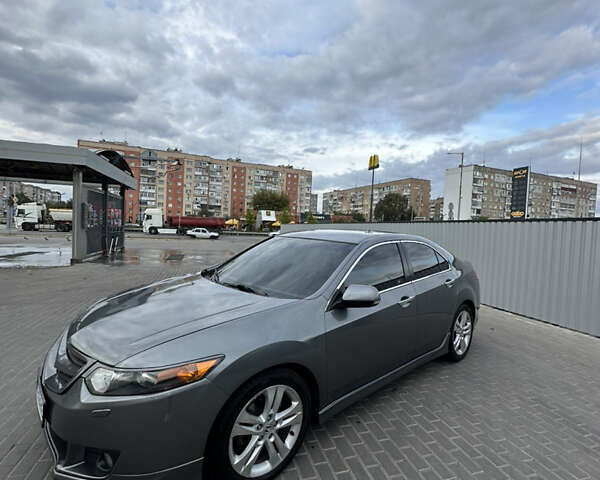Серый Хонда Аккорд, объемом двигателя 2.35 л и пробегом 177 тыс. км за 8500 $, фото 5 на Automoto.ua
