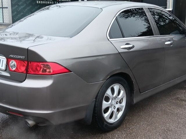 Серый Хонда Аккорд, объемом двигателя 2 л и пробегом 264 тыс. км за 5400 $, фото 7 на Automoto.ua