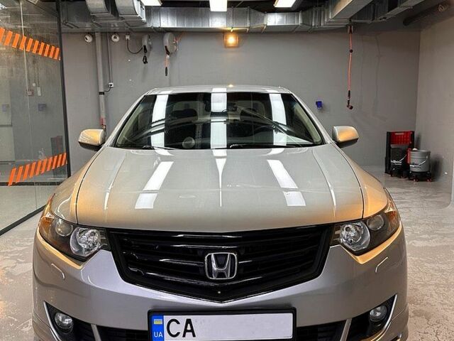 Сірий Хонда Аккорд, об'ємом двигуна 2.4 л та пробігом 247 тис. км за 9700 $, фото 10 на Automoto.ua