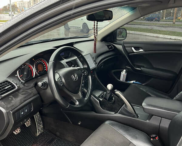 Серый Хонда Аккорд, объемом двигателя 2.4 л и пробегом 295 тыс. км за 7000 $, фото 6 на Automoto.ua