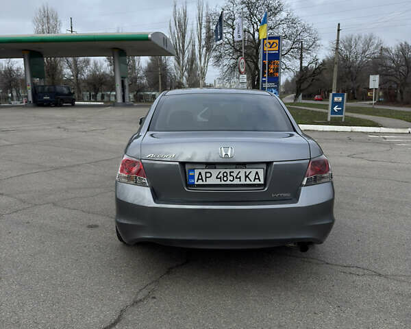 Серый Хонда Аккорд, объемом двигателя 2.4 л и пробегом 208 тыс. км за 8500 $, фото 4 на Automoto.ua