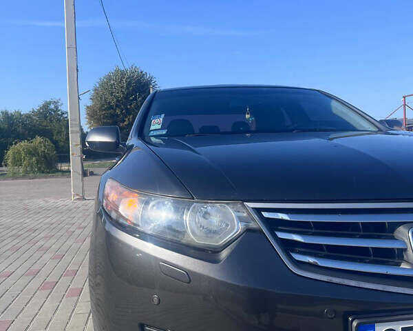 Серый Хонда Аккорд, объемом двигателя 2.2 л и пробегом 341 тыс. км за 8500 $, фото 2 на Automoto.ua
