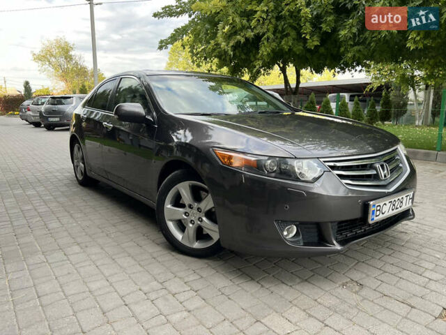Серый Хонда Аккорд, объемом двигателя 2.4 л и пробегом 248 тыс. км за 8900 $, фото 12 на Automoto.ua