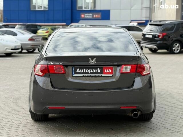 Серый Хонда Аккорд, объемом двигателя 2 л и пробегом 313 тыс. км за 8990 $, фото 5 на Automoto.ua