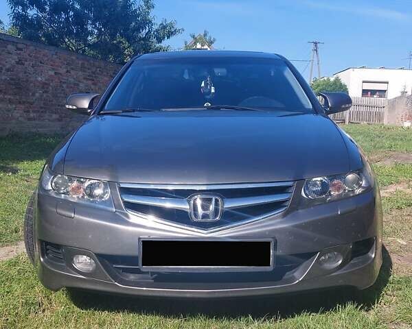 Сірий Хонда Аккорд, об'ємом двигуна 2 л та пробігом 211 тис. км за 6800 $, фото 2 на Automoto.ua