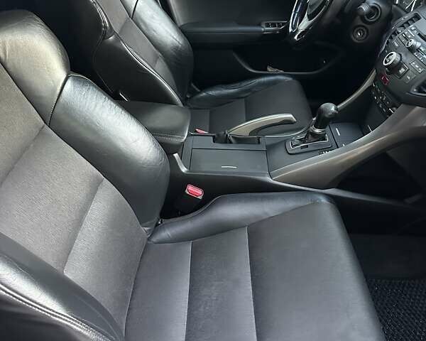 Серый Хонда Аккорд, объемом двигателя 2.4 л и пробегом 160 тыс. км за 10000 $, фото 16 на Automoto.ua