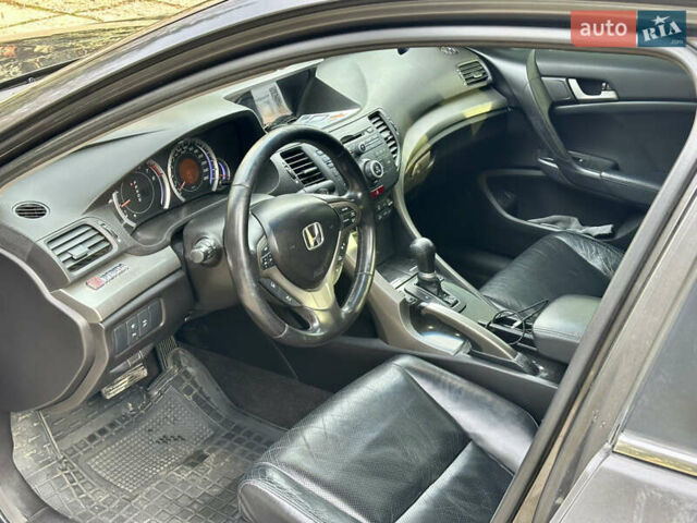 Серый Хонда Аккорд, объемом двигателя 2 л и пробегом 250 тыс. км за 8300 $, фото 14 на Automoto.ua