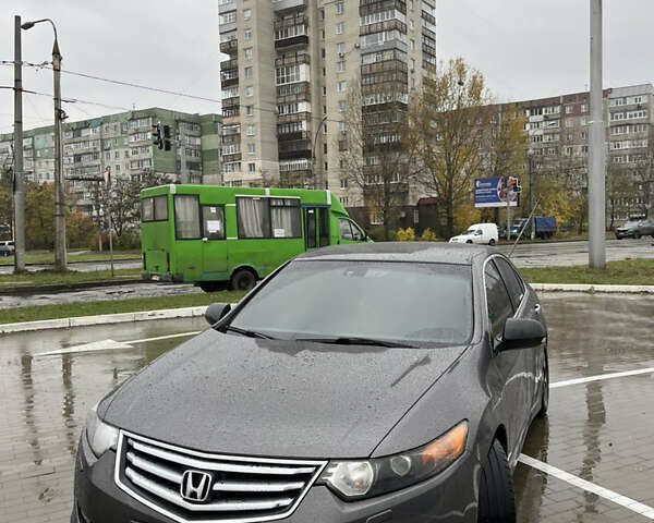 Серый Хонда Аккорд, объемом двигателя 2.4 л и пробегом 295 тыс. км за 7000 $, фото 4 на Automoto.ua