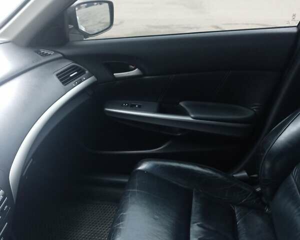 Серый Хонда Аккорд, объемом двигателя 2.4 л и пробегом 242 тыс. км за 7800 $, фото 4 на Automoto.ua