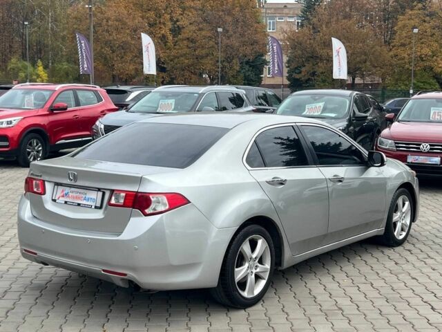 Серый Хонда Аккорд, объемом двигателя 2 л и пробегом 245 тыс. км за 7400 $, фото 6 на Automoto.ua