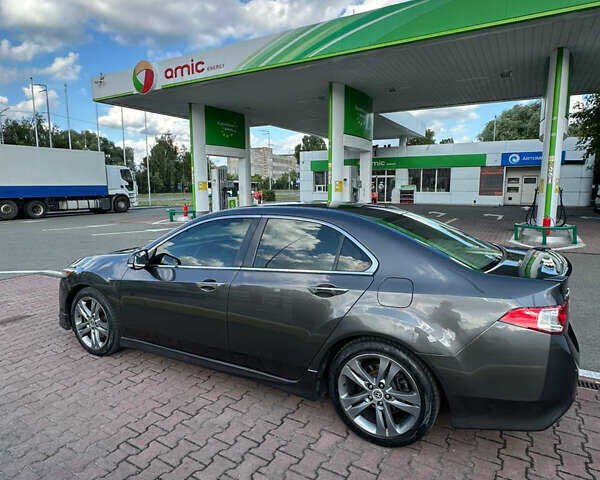 Серый Хонда Аккорд, объемом двигателя 2.35 л и пробегом 245 тыс. км за 9999 $, фото 5 на Automoto.ua