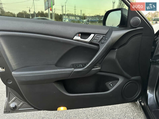 Сірий Хонда Аккорд, об'ємом двигуна 2.35 л та пробігом 167 тис. км за 8500 $, фото 10 на Automoto.ua