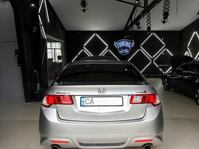 Сірий Хонда Аккорд, об'ємом двигуна 2.4 л та пробігом 247 тис. км за 9700 $, фото 3 на Automoto.ua