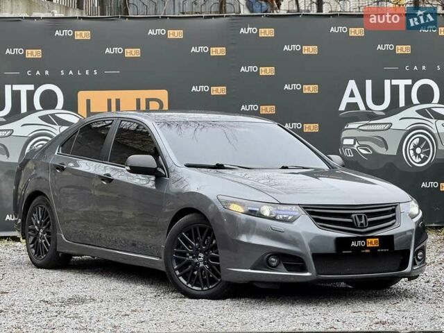 Серый Хонда Аккорд, объемом двигателя 2.4 л и пробегом 203 тыс. км за 9500 $, фото 1 на Automoto.ua