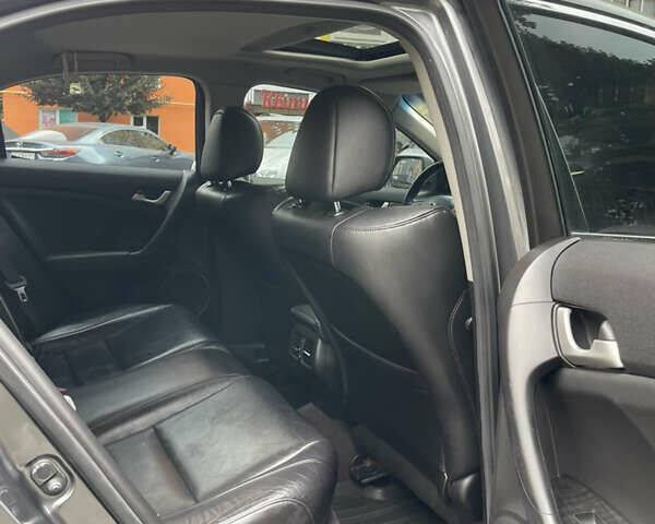 Серый Хонда Аккорд, объемом двигателя 2.4 л и пробегом 150 тыс. км за 11999 $, фото 62 на Automoto.ua