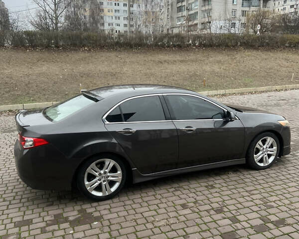 Серый Хонда Аккорд, объемом двигателя 2.35 л и пробегом 196 тыс. км за 9500 $, фото 8 на Automoto.ua