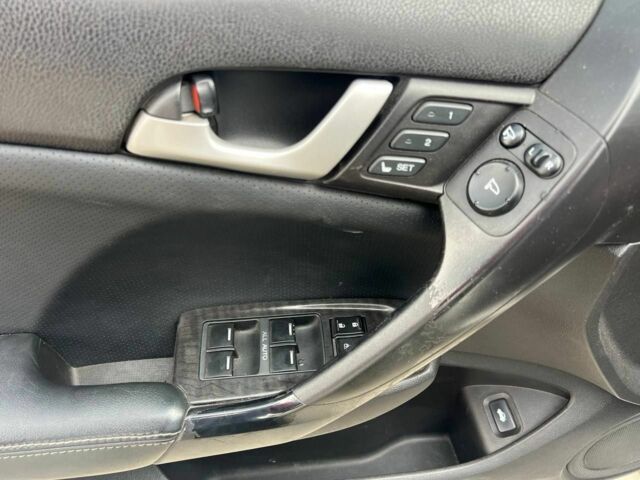 Серый Хонда Аккорд, объемом двигателя 2 л и пробегом 245 тыс. км за 7400 $, фото 8 на Automoto.ua