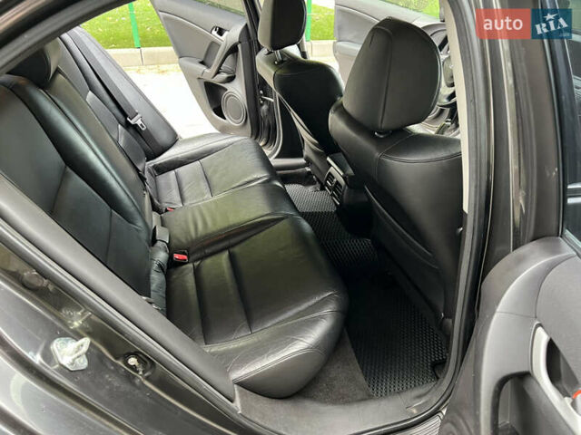 Серый Хонда Аккорд, объемом двигателя 2.4 л и пробегом 248 тыс. км за 8900 $, фото 28 на Automoto.ua