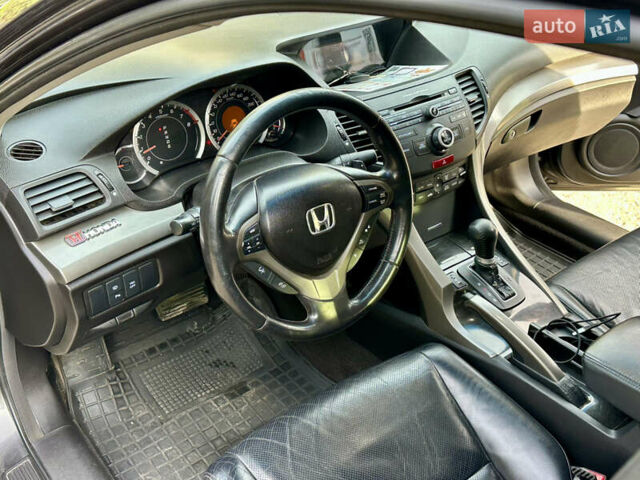 Серый Хонда Аккорд, объемом двигателя 2 л и пробегом 250 тыс. км за 8300 $, фото 16 на Automoto.ua