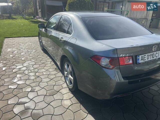 Серый Хонда Аккорд, объемом двигателя 2 л и пробегом 344 тыс. км за 8329 $, фото 5 на Automoto.ua