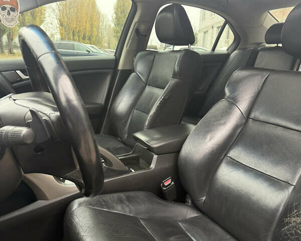 Серый Хонда Аккорд, объемом двигателя 2.4 л и пробегом 291 тыс. км за 9100 $, фото 18 на Automoto.ua