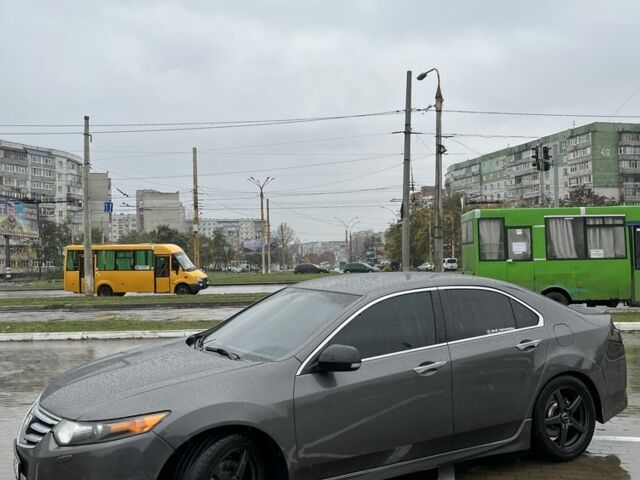 Сірий Хонда Аккорд, об'ємом двигуна 2.4 л та пробігом 295 тис. км за 8299 $, фото 1 на Automoto.ua