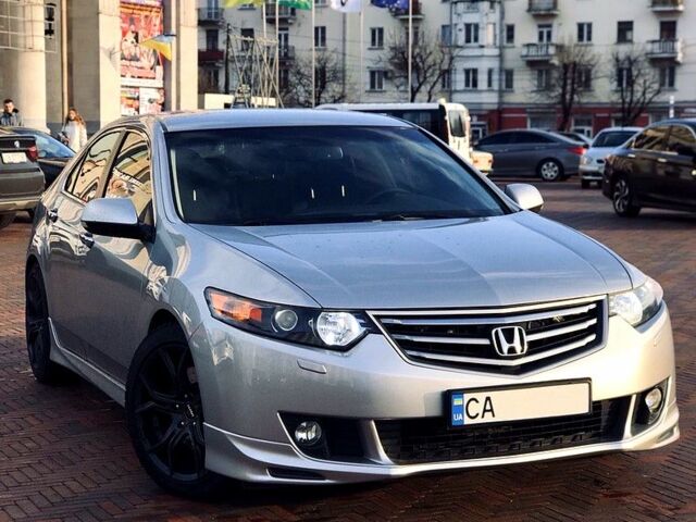 Сірий Хонда Аккорд, об'ємом двигуна 2.4 л та пробігом 247 тис. км за 9700 $, фото 5 на Automoto.ua