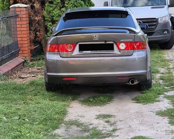 Сірий Хонда Аккорд, об'ємом двигуна 2 л та пробігом 211 тис. км за 6800 $, фото 1 на Automoto.ua