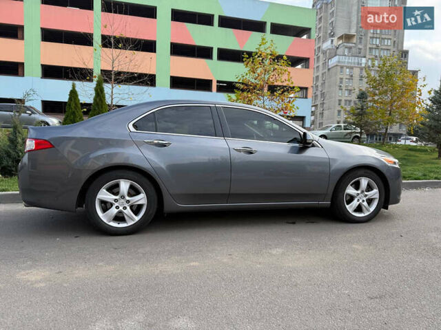 Серый Хонда Аккорд, объемом двигателя 2.35 л и пробегом 157 тыс. км за 10900 $, фото 9 на Automoto.ua