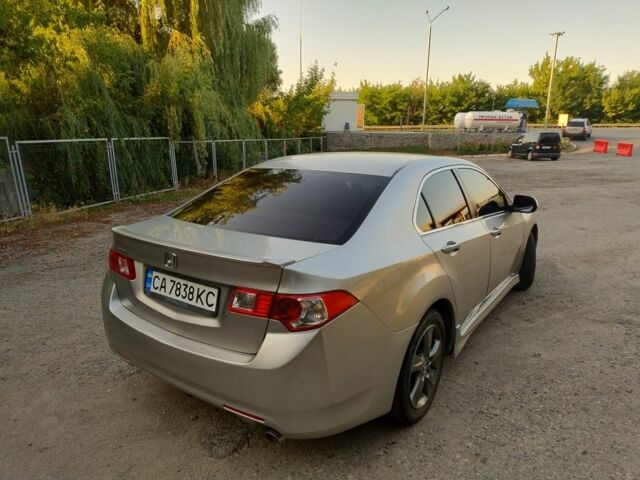 Сірий Хонда Аккорд, об'ємом двигуна 2 л та пробігом 285 тис. км за 5900 $, фото 2 на Automoto.ua