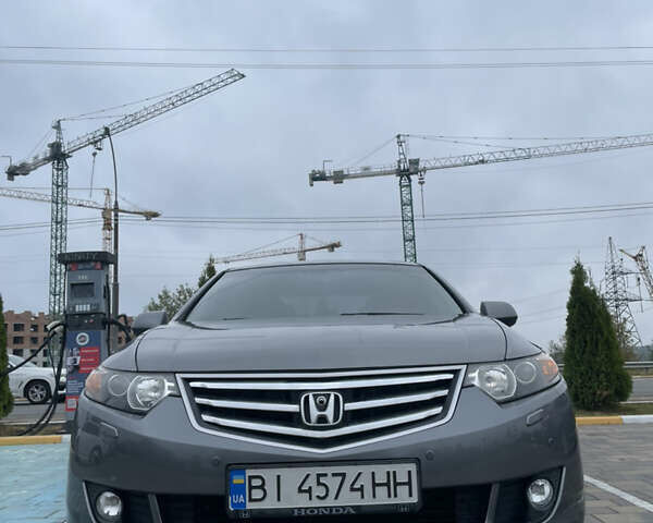 Серый Хонда Аккорд, объемом двигателя 2.4 л и пробегом 150 тыс. км за 11999 $, фото 6 на Automoto.ua