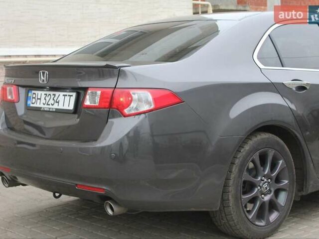 Серый Хонда Аккорд, объемом двигателя 2.35 л и пробегом 213 тыс. км за 8900 $, фото 12 на Automoto.ua