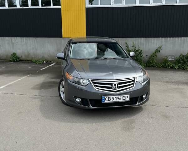 Серый Хонда Аккорд, объемом двигателя 2 л и пробегом 225 тыс. км за 8700 $, фото 1 на Automoto.ua