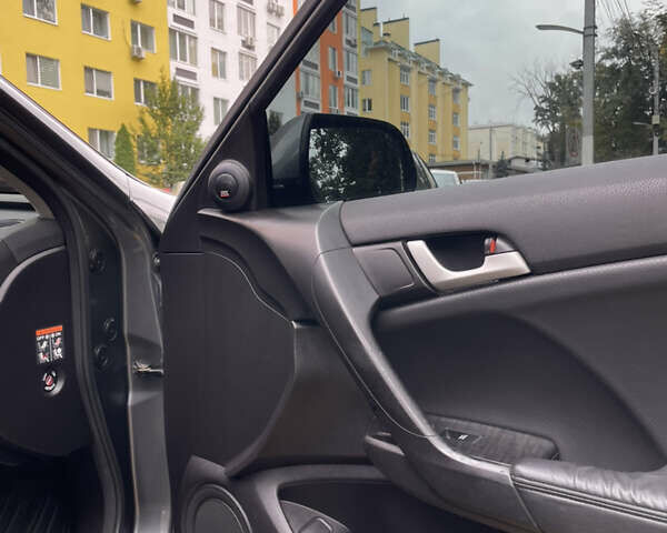 Серый Хонда Аккорд, объемом двигателя 2.4 л и пробегом 150 тыс. км за 11999 $, фото 66 на Automoto.ua